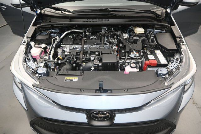 Used 2026 Toyota Corolla LE w/ LE Premium Package FWD image 16