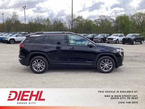 Used 2024 GMC Terrain SLT AWD/4WD image 8