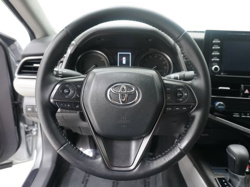 Used 2024 Toyota Camry SE FWD image 16