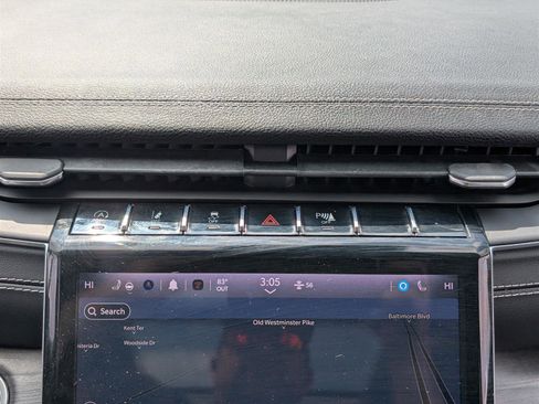 Used 2022 Jeep Grand Cherokee Limited image 30