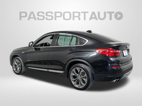 Used 2018 BMW X4 xDrive28i image 3