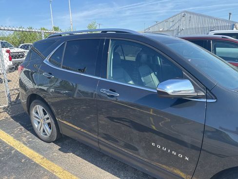 Used 2020 Chevrolet Equinox Premier AWD/4WD image 25
