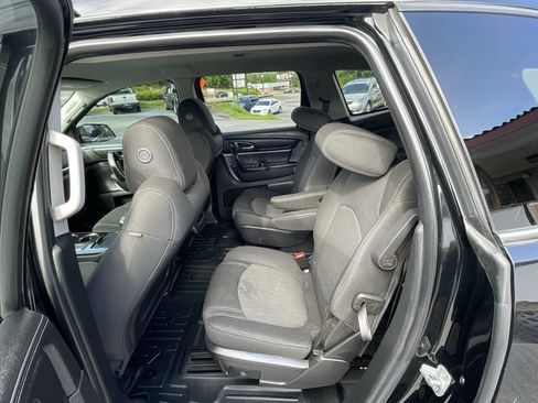 Used 2017 Chevrolet Traverse LT w/ Graphite Special Edition FWD image 10