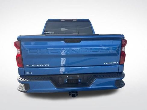 Used 2023 Chevrolet Silverado 1500 Custom AWD/4WD image 4
