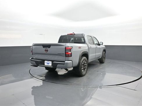 Used 2022 Nissan Frontier PRO-4X image 7