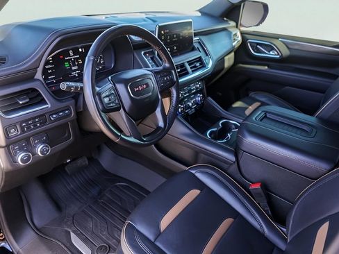 Used 2023 GMC Yukon AT4 w/ AT4 Premium Package image 13
