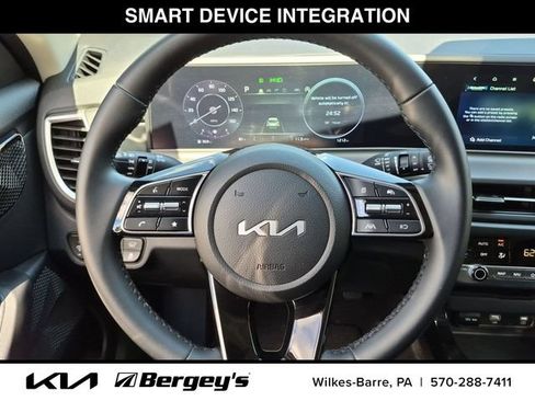 Certified 2026 Kia Seltos EX w/ EX Sunroof Package AWD/4WD image 17