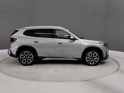 Used 2026 BMW X1 xDrive28i w/ Technology Package image 5