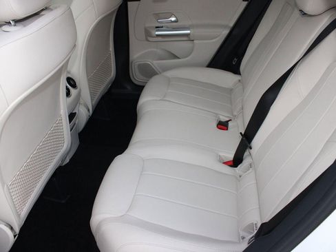 Used 2026 Mercedes-Benz GLA 250 image 26