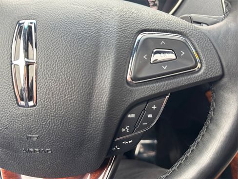 Used 2018 Lincoln MKX Reserve w/ Luxury Package image 30