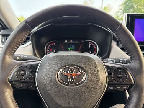 Used 2025 Toyota RAV4 XLE w/ Weather Package AWD/4WD image 25
