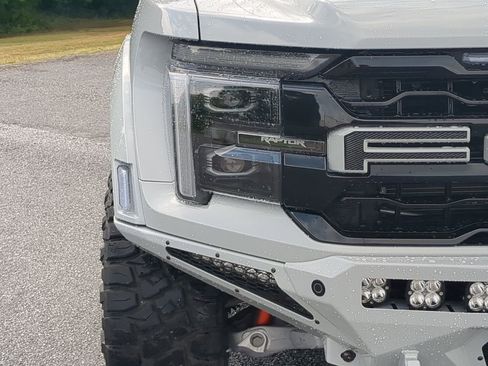 Used 2026 Ford F150 Raptor AWD/4WD image 8