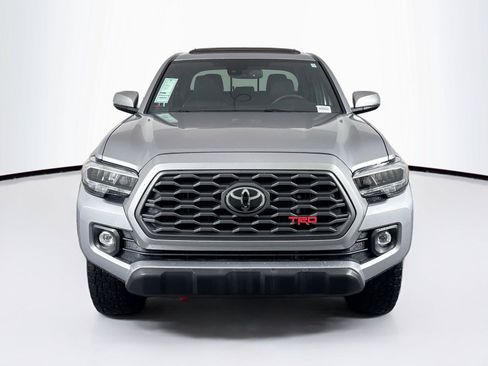 Certified 2021 Toyota Tacoma TRD Off-Road w/ TRD Premium Off Road Package AWD/4WD image 9