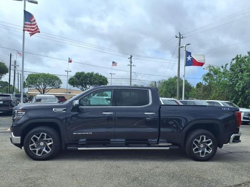 Used 2023 GMC Sierra 1500 SLT image 24