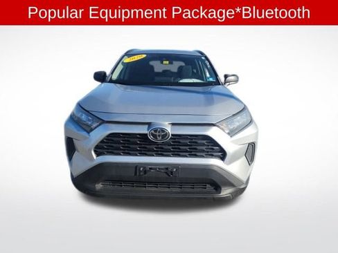 Used 2020 Toyota RAV4 LE image 2