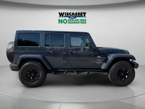 Used 2017 Jeep Wrangler Unlimited Sahara w/ Dual Top Group AWD/4WD image 6