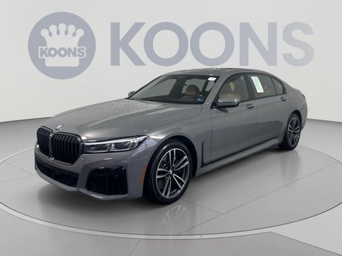 Used 2022 BMW 750i xDrive w/ Executive Package AWD/4WD image 1