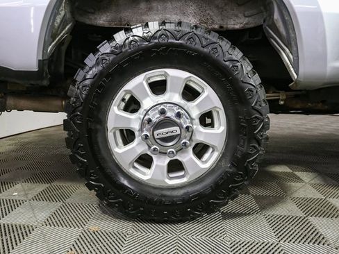 Used 2023 Ford F250 XLT image 14