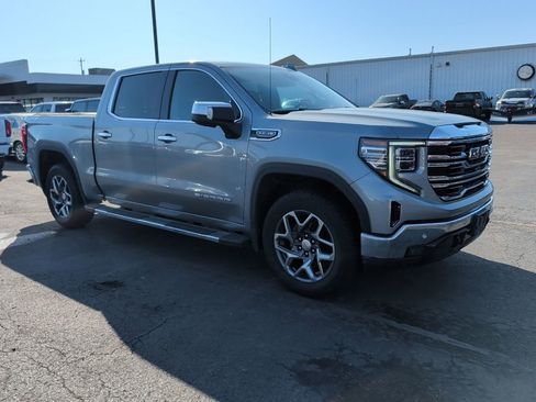 Used 2024 GMC Sierra 1500 SLT w/ SLT Premium Plus Package image 4