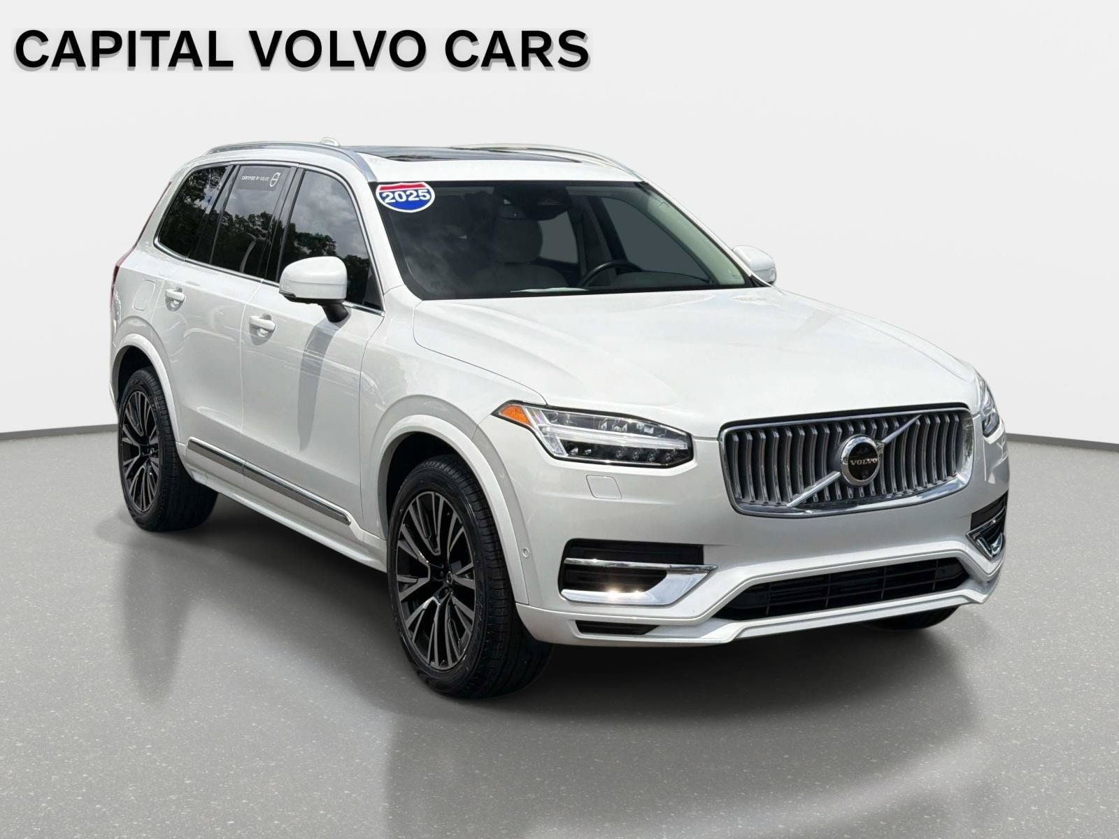 Used 2025 Volvo XC90 T8 Plus w/ Protection Package Premier AWD/4WD image 3