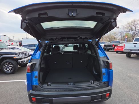 New 2026 Jeep Cherokee Limited AWD/4WD image 24