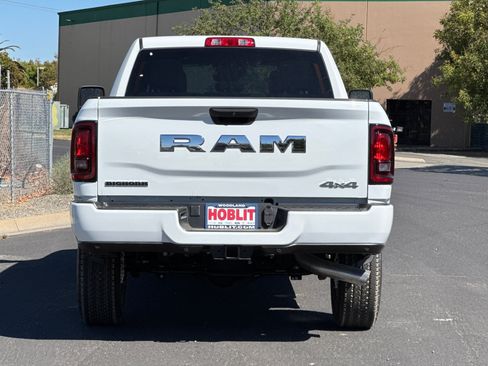 New 2026 RAM 2500 Big Horn AWD/4WD image 4
