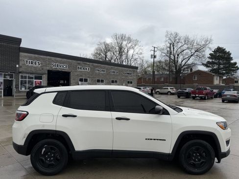 Used 2018 Jeep Compass Sport image 8