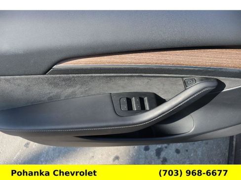Used 2023 Tesla Model 3 Standard Range image 16