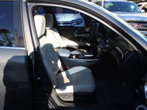 Used 2013 INFINITI M37 w/ Premium Pkg RWD image 20