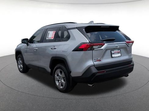 Used 2025 Toyota RAV4 XLE w/ Convenience Package FWD image 4