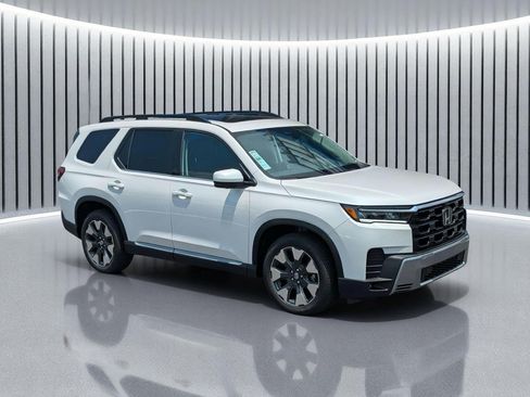 New 2026 Honda Pilot Elite image 2