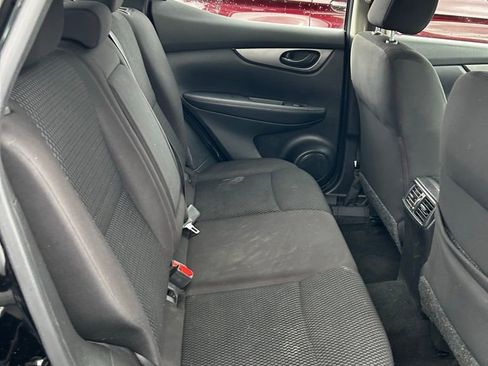 Used 2019 Nissan Rogue Sport S image 6