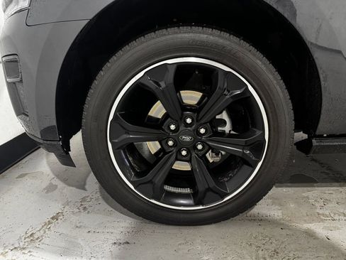 Used 2024 Ford Expedition Limited image 8