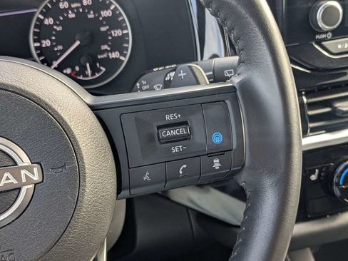 Used 2024 Nissan Pathfinder SV AWD/4WD image 20