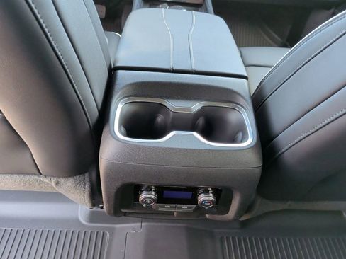 New 2026 GMC Acadia Denali w/ Super Cruise Package FWD image 38