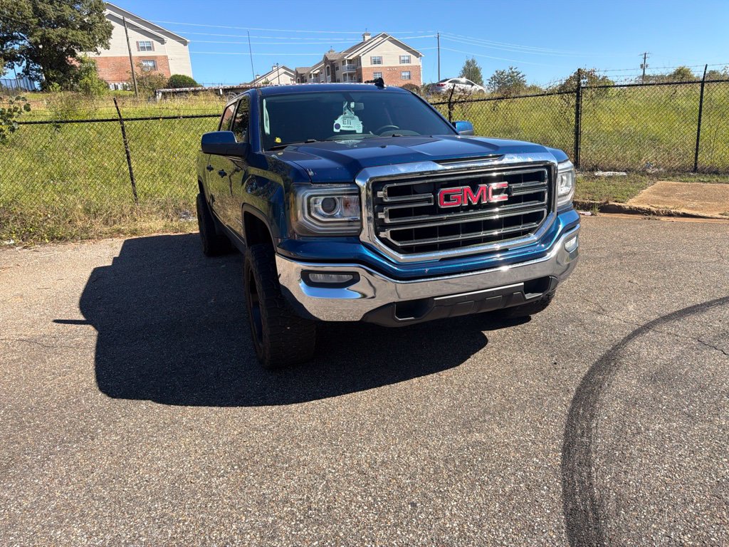 Used 2017 GMC Sierra 1500 SLE w/ SLE Value Package RWD image 2
