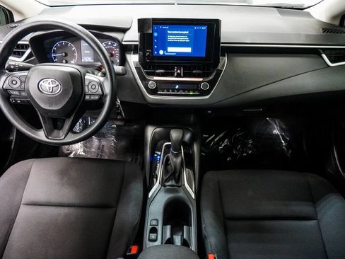 Used 2025 Toyota Corolla LE FWD image 10