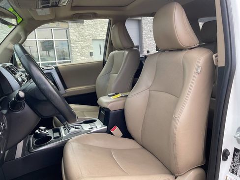 Used 2014 Toyota 4Runner Limited AWD/4WD image 15