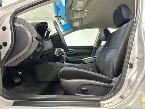 Used 2016 Nissan Altima 2.5 S w/ Power Driver Seat Package FWD image 14