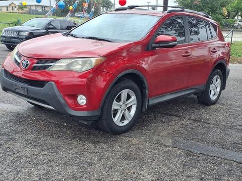 Used 2013 Toyota RAV4 XLE FWD image 3