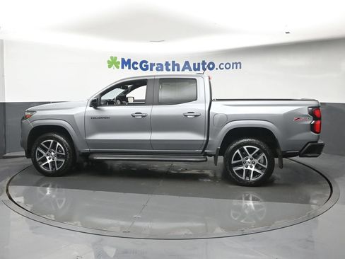 Used 2023 Chevrolet Colorado Z71 w/ Z71 Convenience Package 2 AWD/4WD image 22
