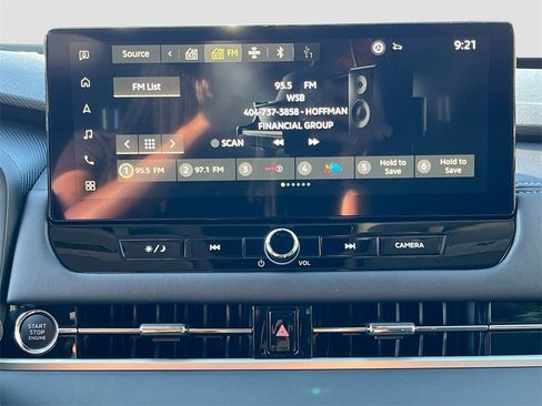 New 2025 Mitsubishi Outlander SE image 15