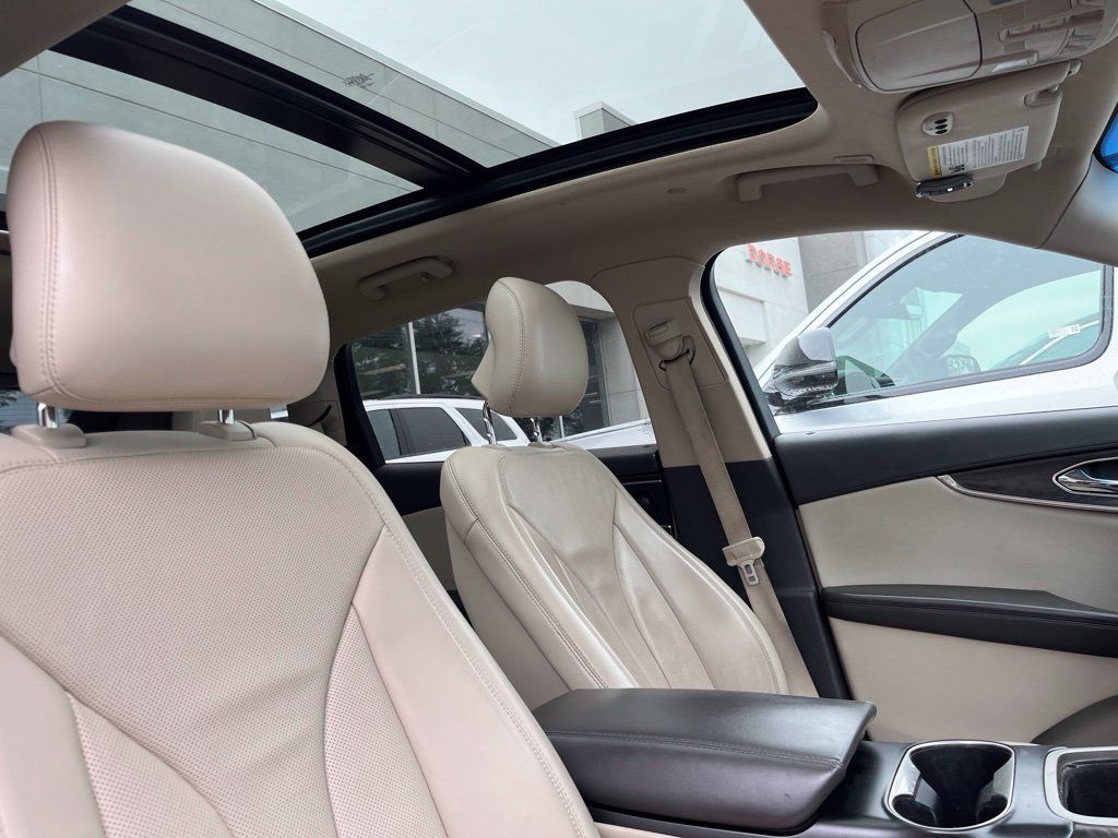 Used 2019 Lincoln Nautilus Reserve AWD/4WD image 4