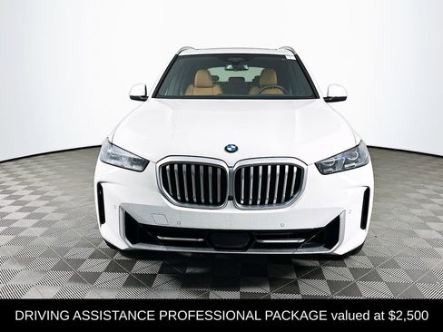 New 2026 BMW X5 xDrive40i image 3
