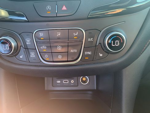 Used 2024 Chevrolet Equinox RS AWD/4WD image 16