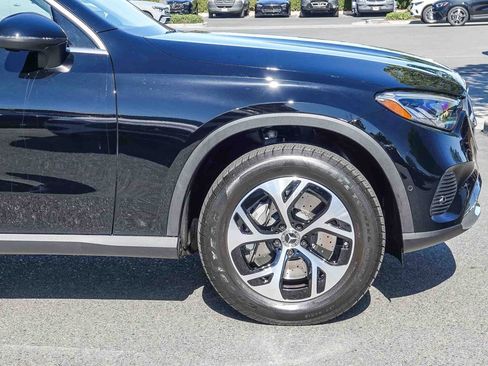 Certified 2025 Mercedes-Benz GLC 350e 4MATIC image 10