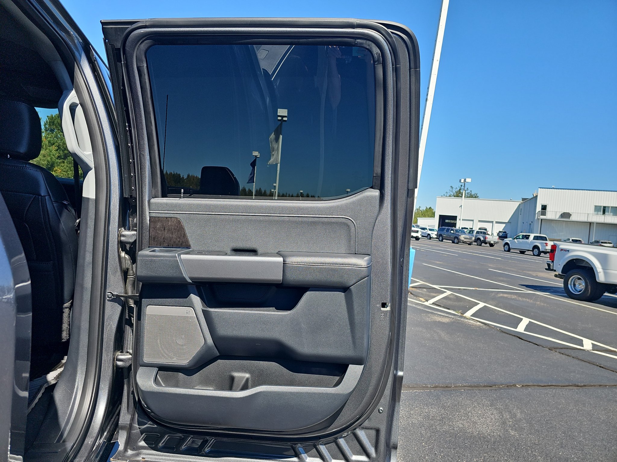Used 2026 Ford F250 Lariat w/ Black Appearance Package AWD/4WD image 21