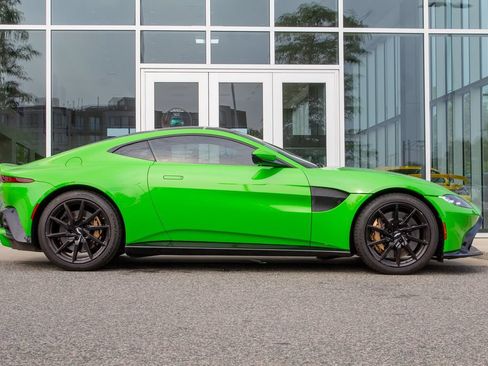 Used 2019 Aston Martin V8 Vantage Coupe RWD image 4