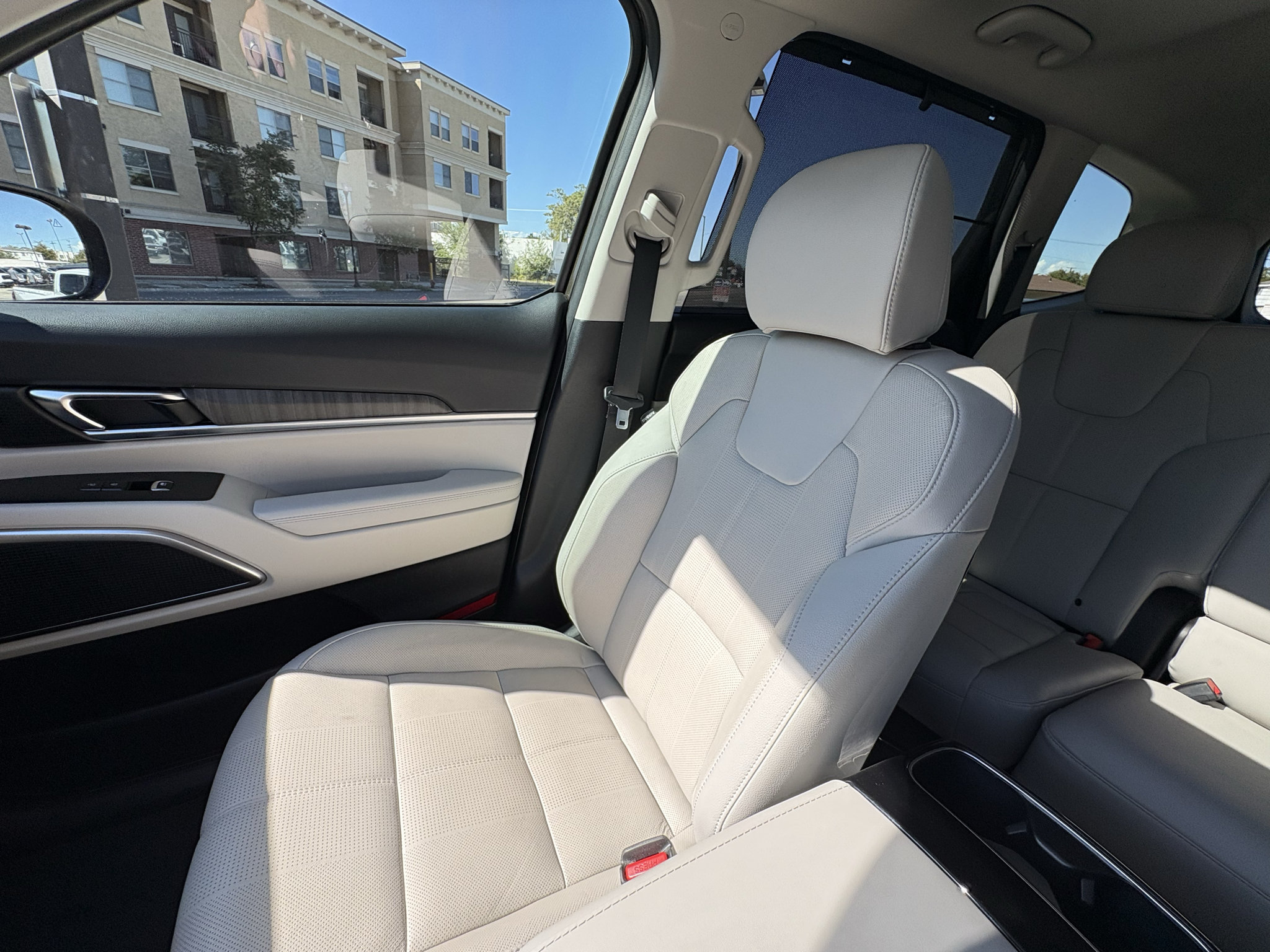 Used 2024 Kia Telluride EX AWD/4WD image 37