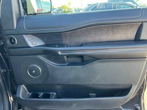 Used 2019 Ford Expedition Limited w/ Special Edition Package AWD/4WD image 10
